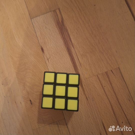 Кубик рубика Rubiks