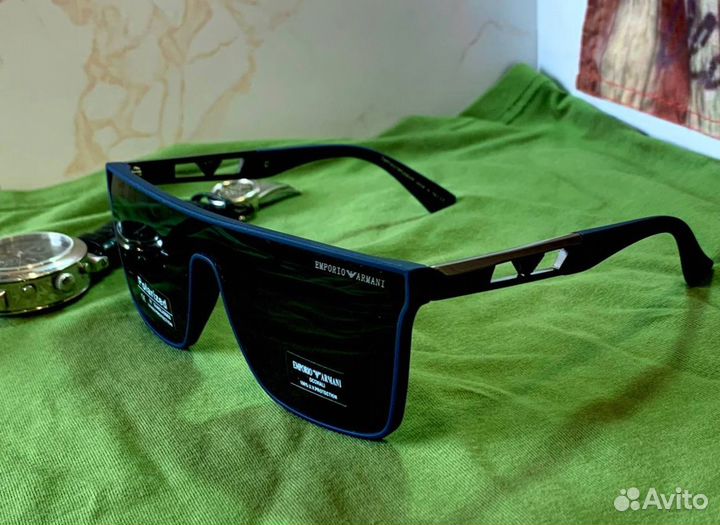 Солнцезащитные очки Armani армани новые синие