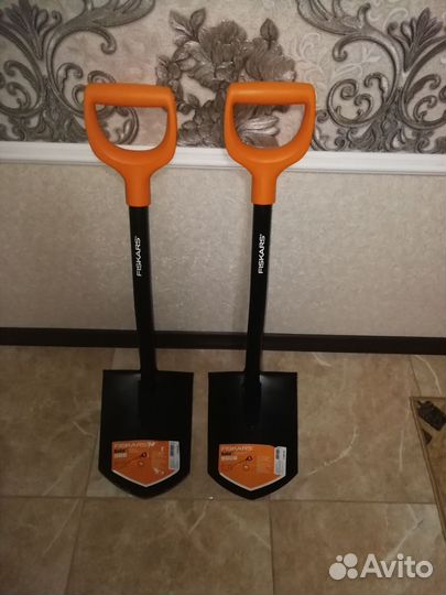 Лопата штыковая fiskars