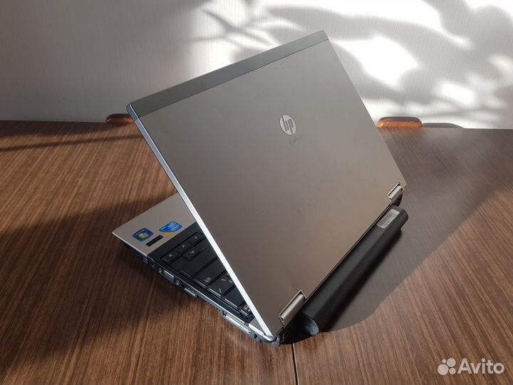 HP Elit Book Core i5 4gb Ram