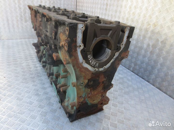Блок двс Volvo 20993042
