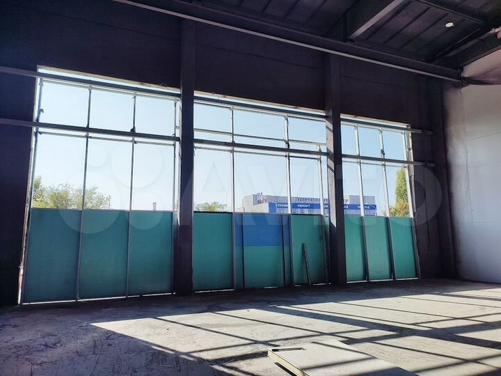 Торгово-складское здание, 864 м²
