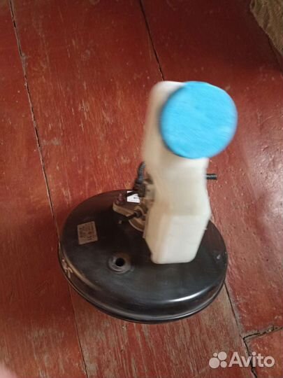 Вакуумный усилитель тормозов на Nissan Qashqai j10