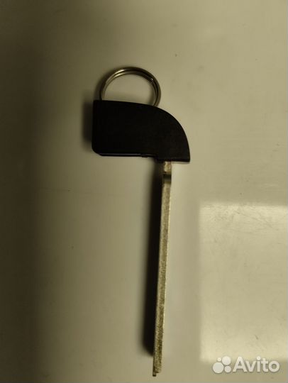 Ключ зажигания для Toyota Camry 2017-2021 оригинал