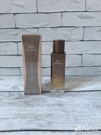 Lacoste pour femme Intense