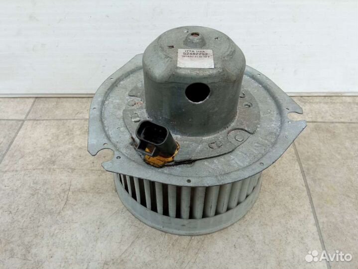 Моторчик печки Opel Sintra 52482292