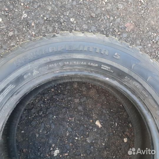 Nokian Tyres Hakkapeliitta 5 215/60 R16