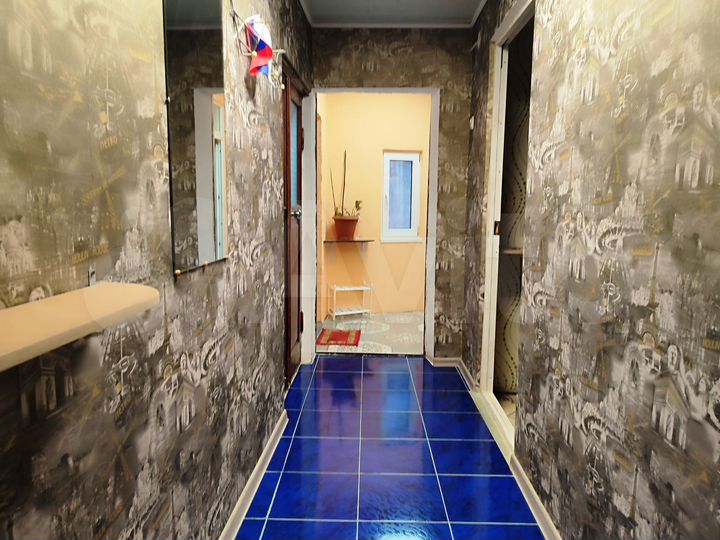 Комната 12 м² в 3-к., 1/2 эт.