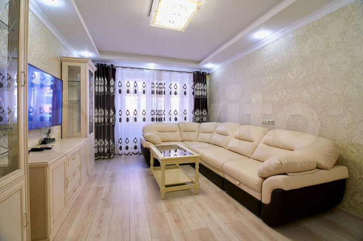 2-к. квартира, 63 м², 3/7 эт.