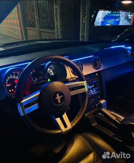 Атмосферная подсветка салона авто