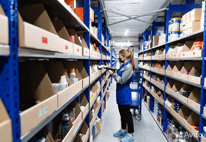 Простая работа на складе без опыта. Комплектовщик