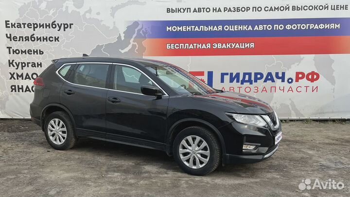 Обшивка стойки средней левой нижняя Nissan Roque (T32) 76916-7FA0A