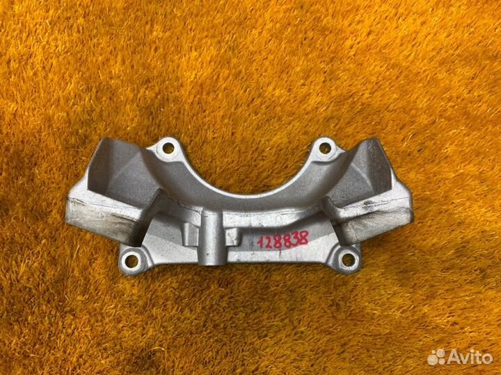 Кронштейн АКПП Bmw 6-Series E63 N62B44A 2003