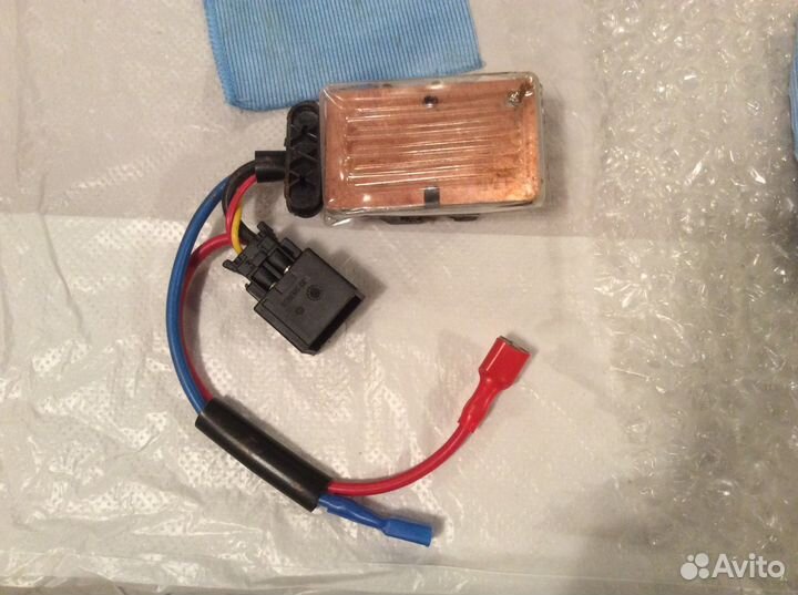 Реле- регулятор мотора вентилятора мерседес 210-14