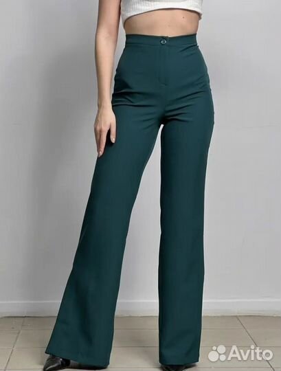 Брюки клеш с разрезом