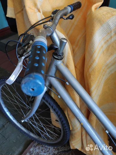 Детский и взрослый велосипед