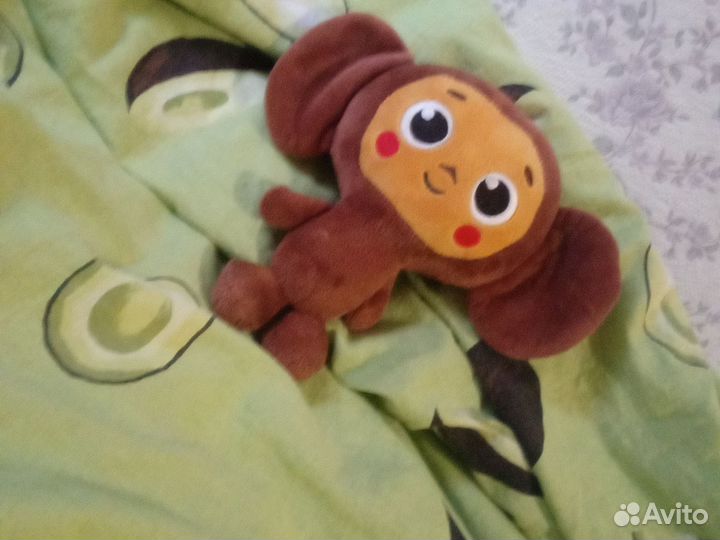 Игрушка птичка Кеша, кот Матроскин, и Чебурашка