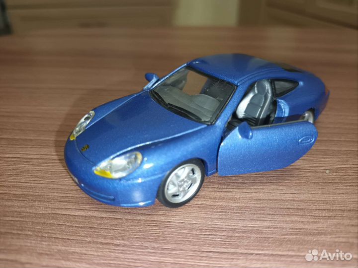 Porsche 911. 1 43