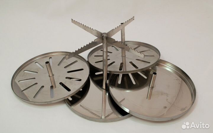 Вертикальная коптильня с гидрозатвором и термометр