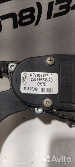 Педаль газа Ford Fusion