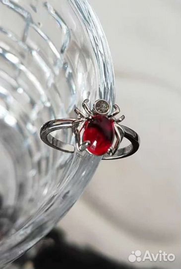 Кольцо Красный Паучок. Безразмерное. Новое