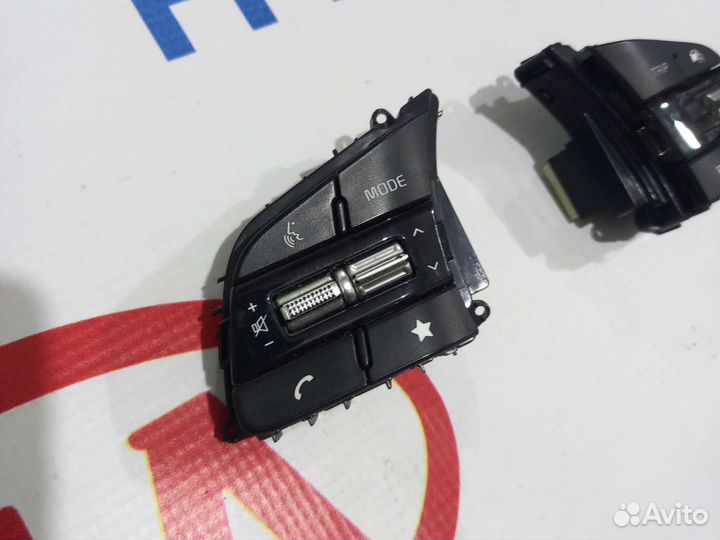 Кнопки в руль Киа Церато 4 рестайлинг