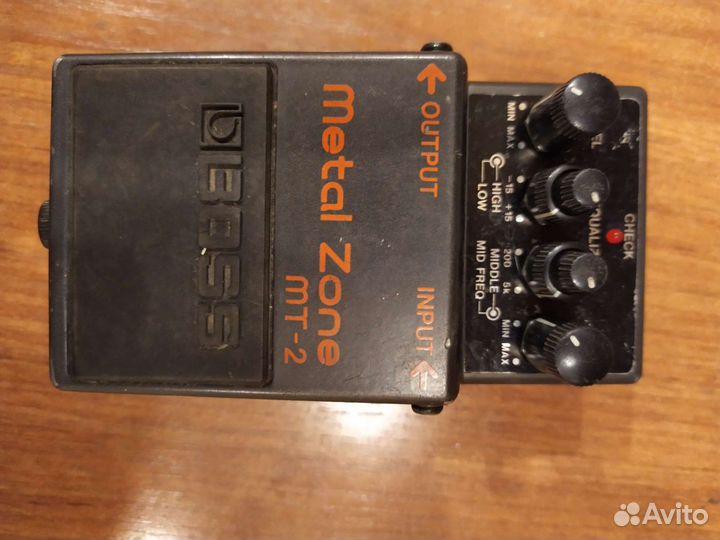 Гитарная педаль boss MT-2 Metal Zone
