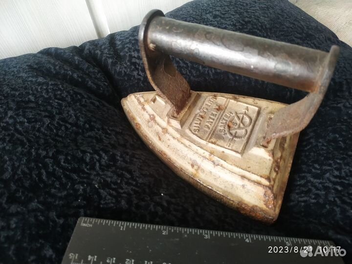 Утюг чугунный старинный