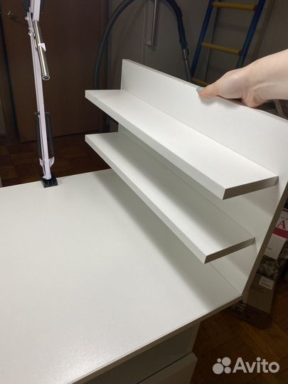 Стол для мастера маникюра