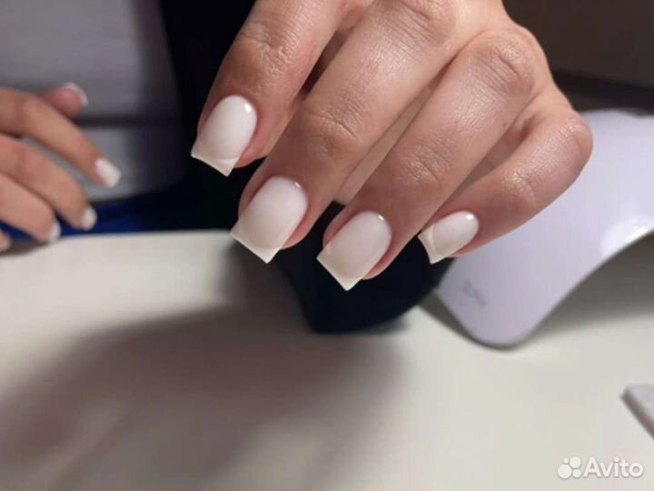 Наращивание ногтей