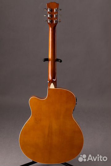 Электроакустическая гитара