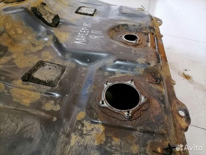 Бензобак Mitsubishi Lancer 8 1996-2003