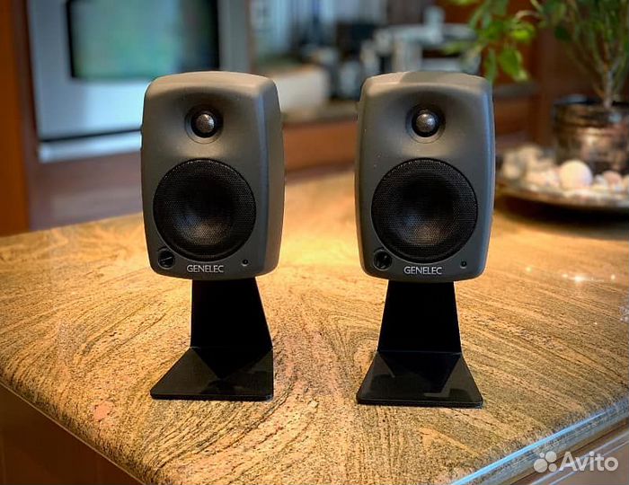 Стойка Genelec 8020-320B