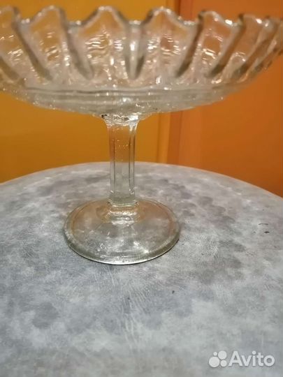 Ваза, конфетница. Старенькая. Клеймо