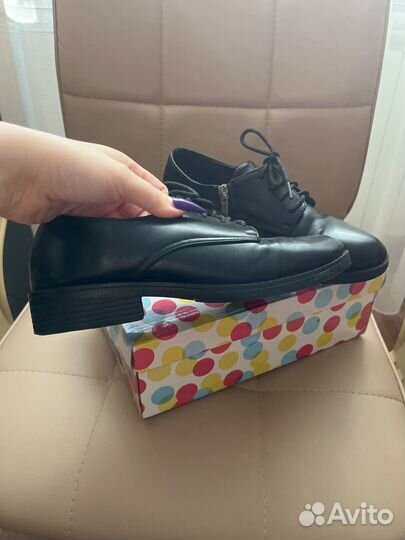 Полуботинки женские 35 размер