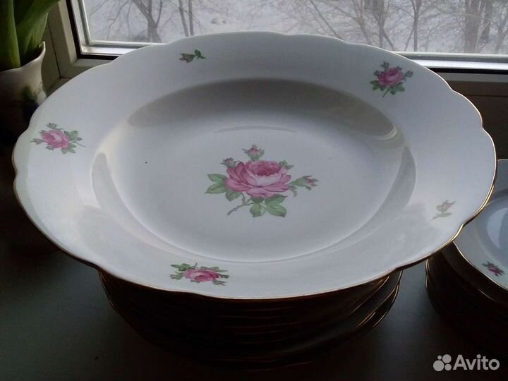 Тарелки, блюда большие, селедочницы