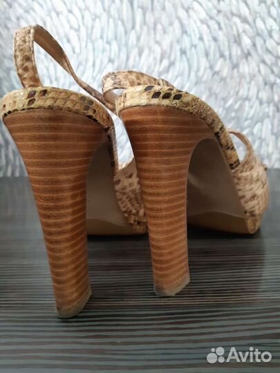 Босоножки женские 38 размер