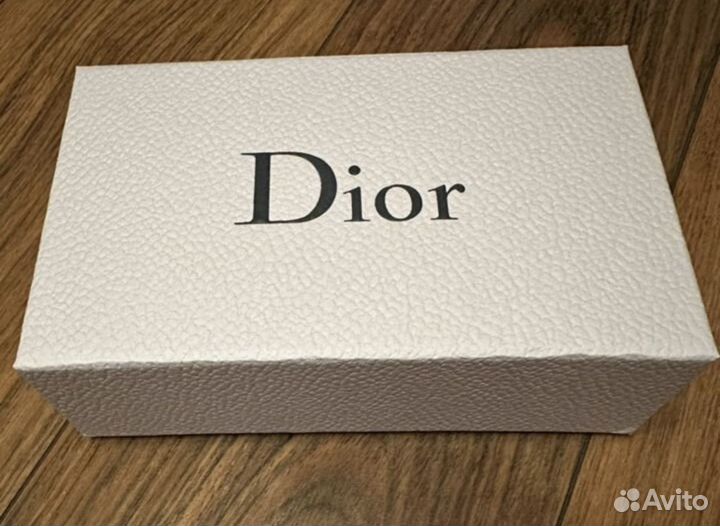 Коробка подарочная Dior