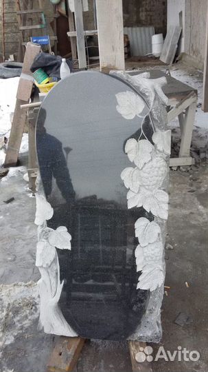 Памятники, скульптуры, ограды, кресты