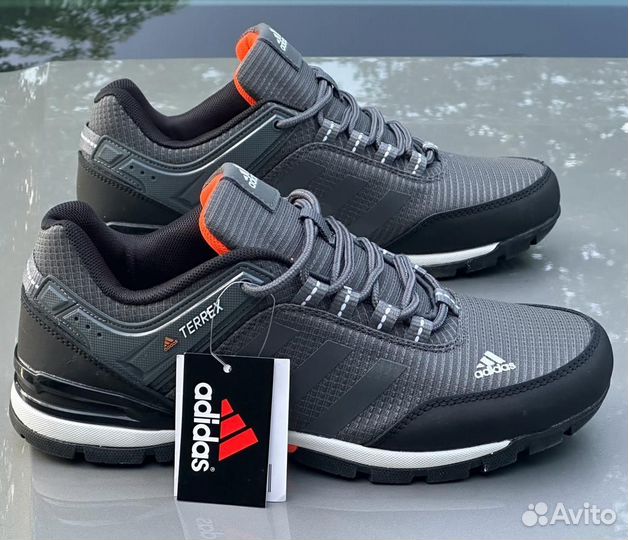 Кроссовки adidas terrex