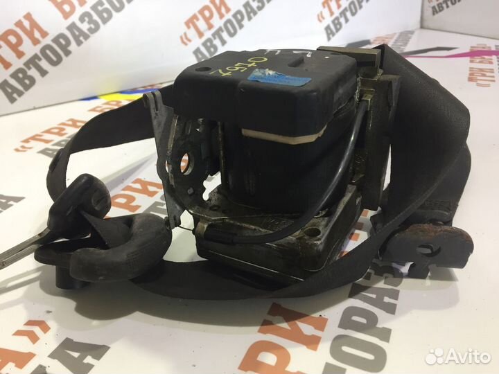 Шкода Октавия Ремень безопасности передний Прав