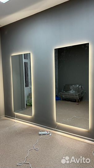 Зеркало с подсветкой парящее