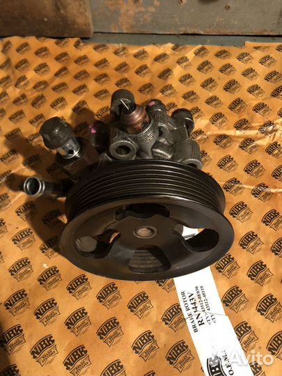 Насос Гура на Тойота мотор 1AZ 2AZ