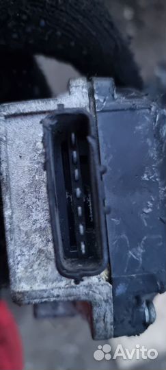 2210072B00 трамблер Nissan Cube March Micra