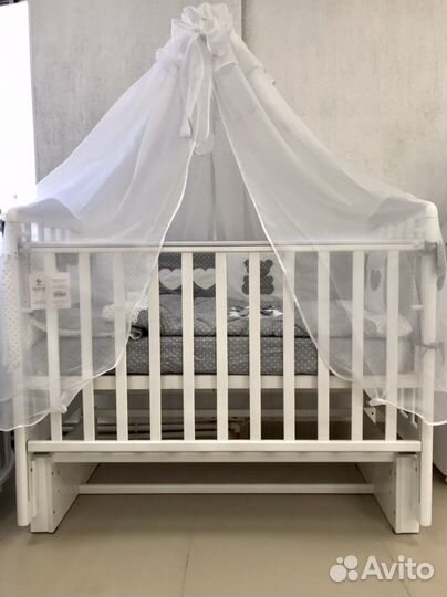 Кроватка для новорождённых