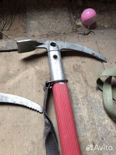 Ледоруб альпинистский