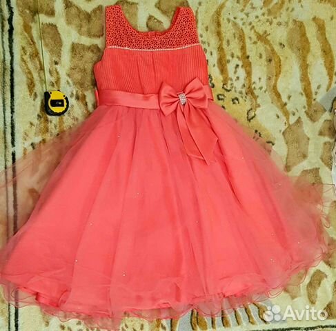 Платье для девочки (коралловый цвет)