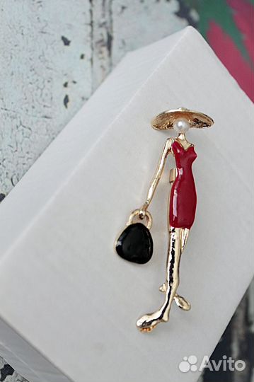 Коллекционная брошь 