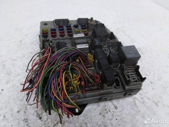 Блок предохранителей Джип