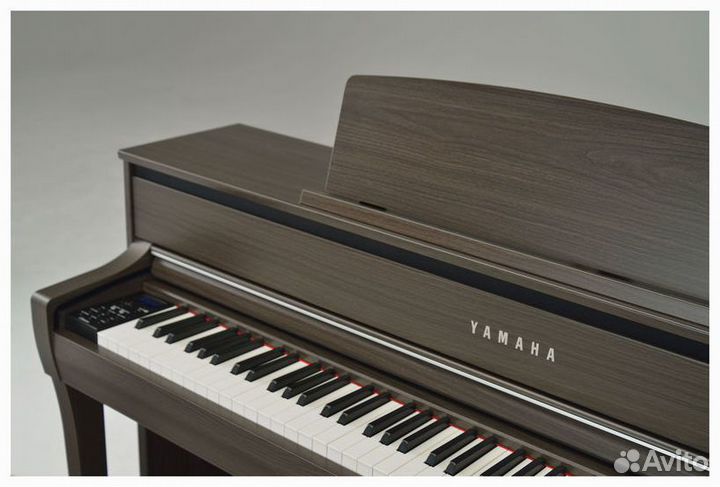 Yamaha Clavinova CLP-675
